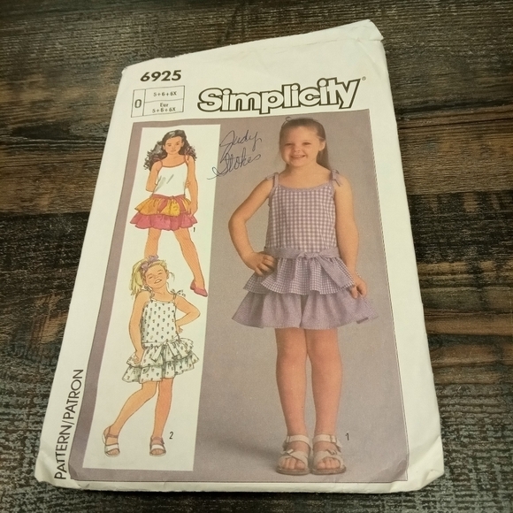 Simplicity Sewing Pattern 6925 Girl's Sundress Sizes 5-6X Sun Dress - Picture 1 of 2